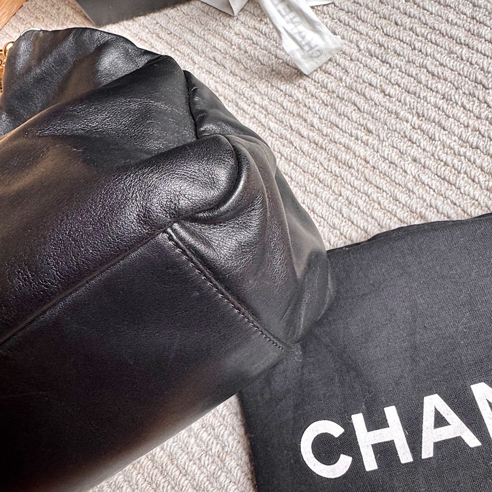 SOLD❌CHANEL RODEO DRIVE BLACK LEATHER CC GOLD CHAIN HOBO SHOULDER BAG + Box - Picture 11 of 16